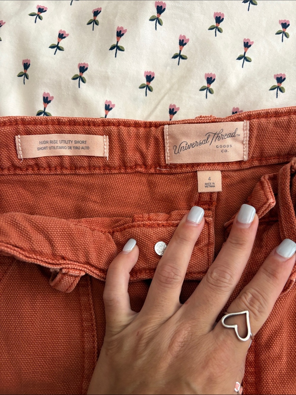 Universal Thread High-Waist Rust Utility Shorts - Picture 2 of 3